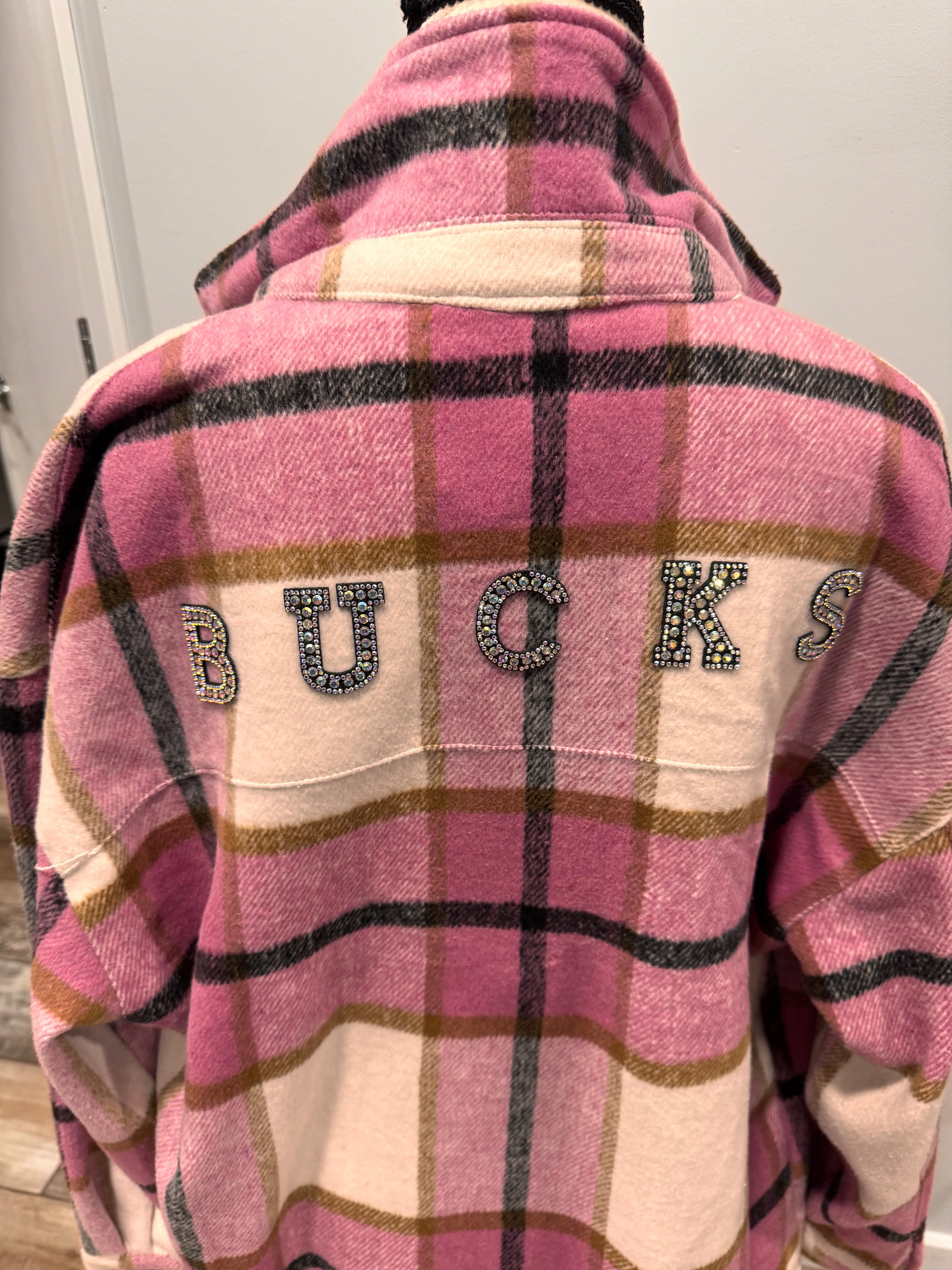 Cozy plaid patterned button down jacket