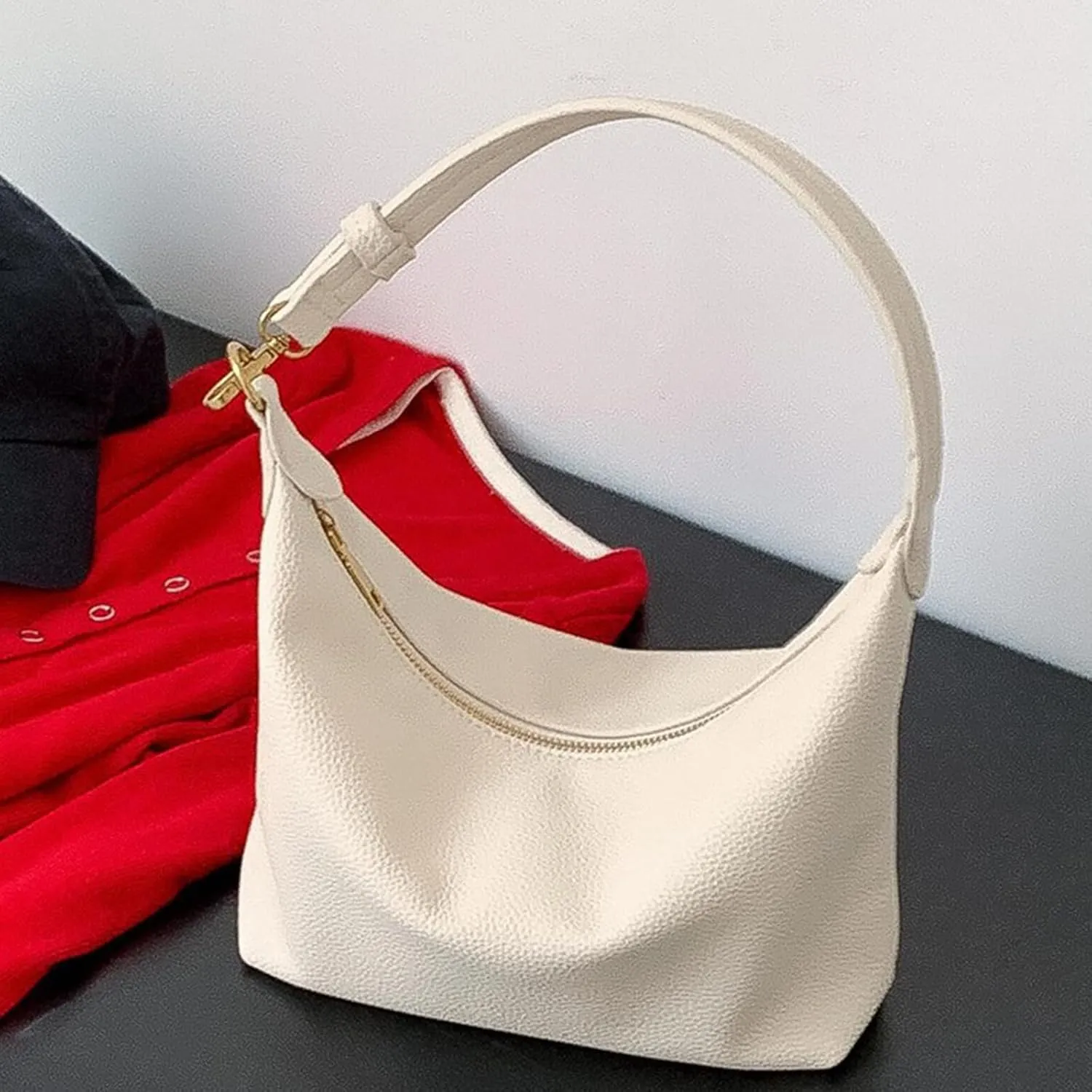 Fashionable Bucket Bag for Women and Girls PU Leather Shoulder Purse Armpit Handbag Winter Underarm Bags
