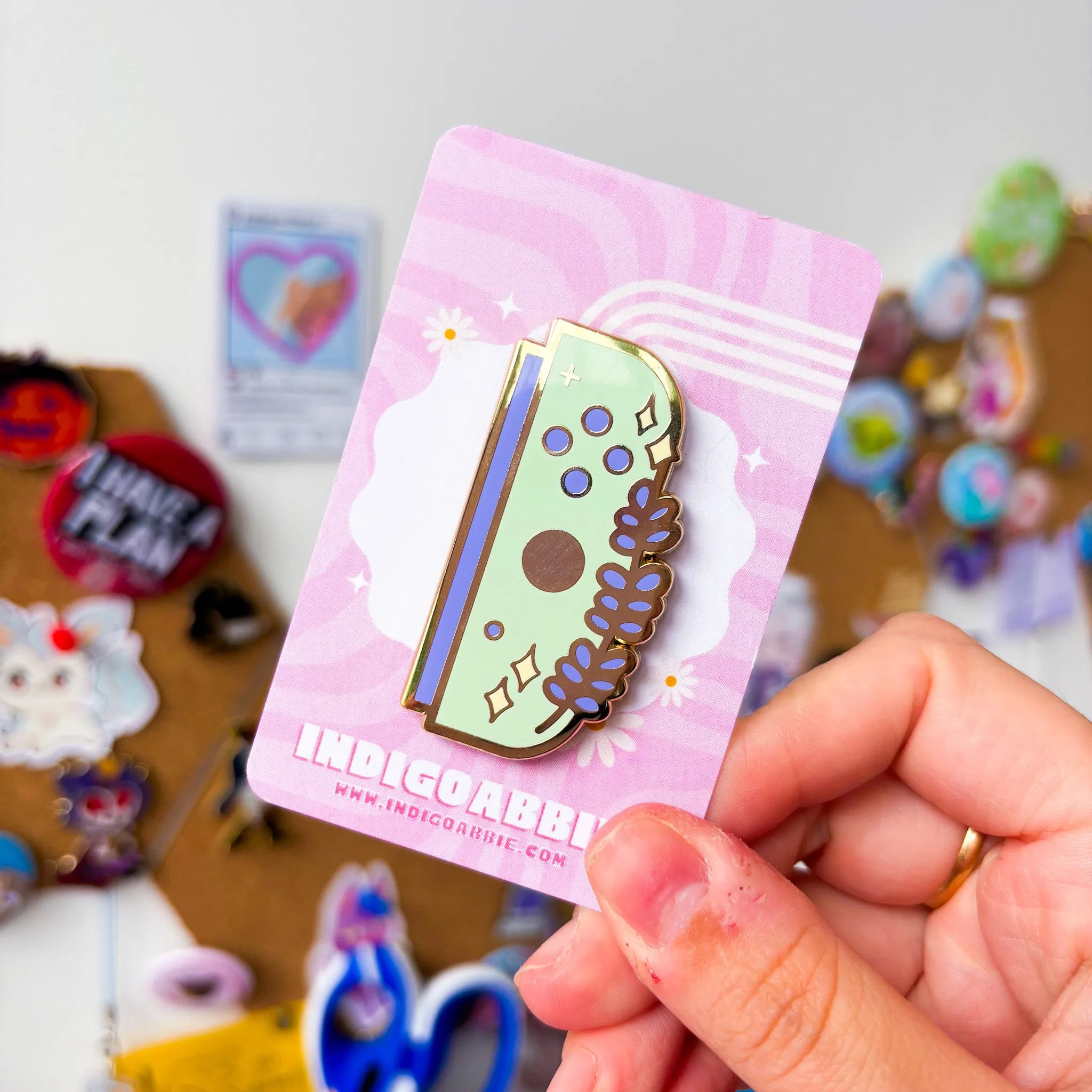 Green Floral JoyCon Enamel Pin | Nintendo Switch Enamel Pin Floral Joycon Pin