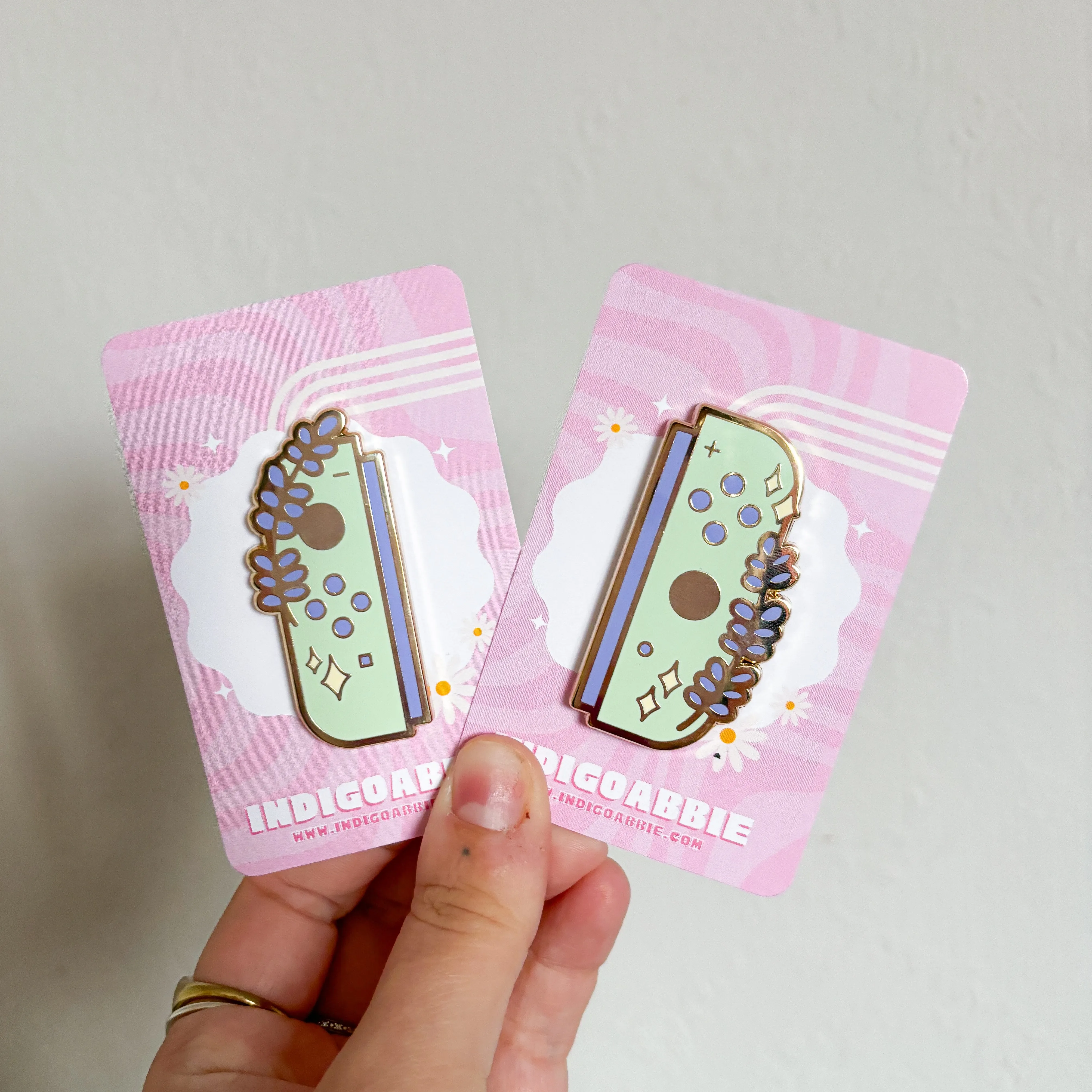 Green Floral JoyCon Enamel Pin | Nintendo Switch Enamel Pin Floral Joycon Pin