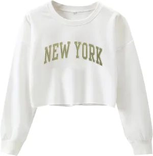 LovelyWholesale Women Graphic Crewneck Sweatshirts Casual Long Sleeve Cropped Tops
