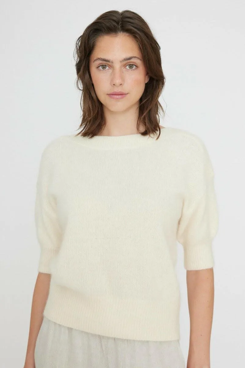 Moi Off White