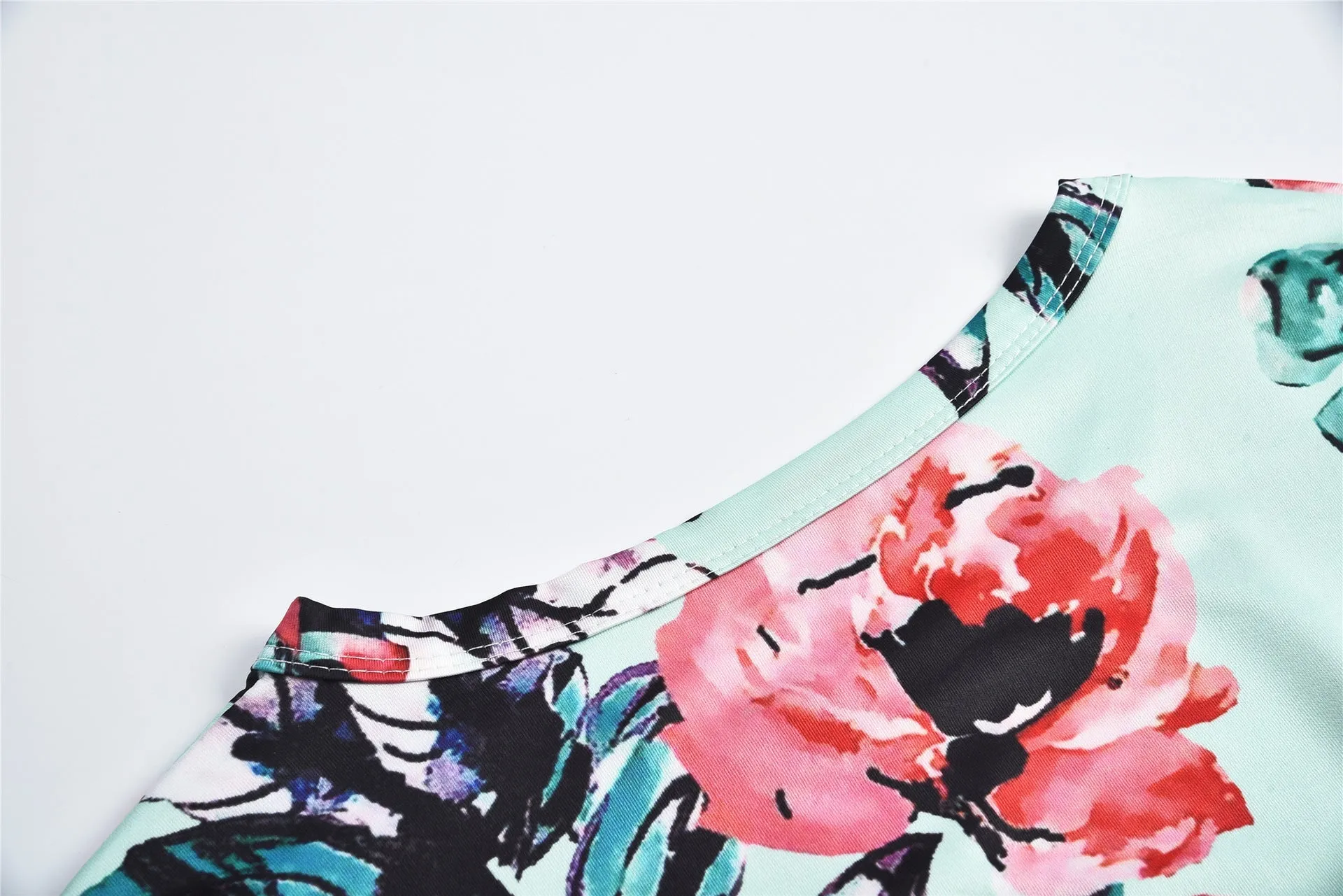 Mom and Me Floral Pattern Prints Matching Dresses