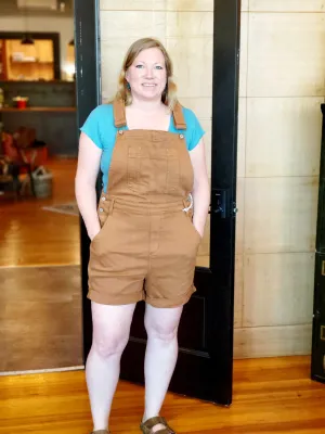 "HEY SHORTIES" BROWN JUDY BLUE SHORT OVERALLS