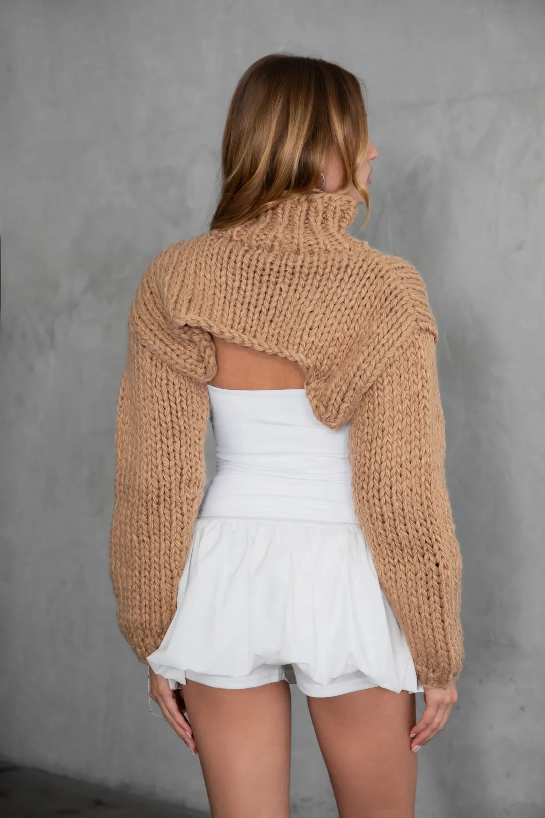 Scarlett’s Heavy Knitted Shrug