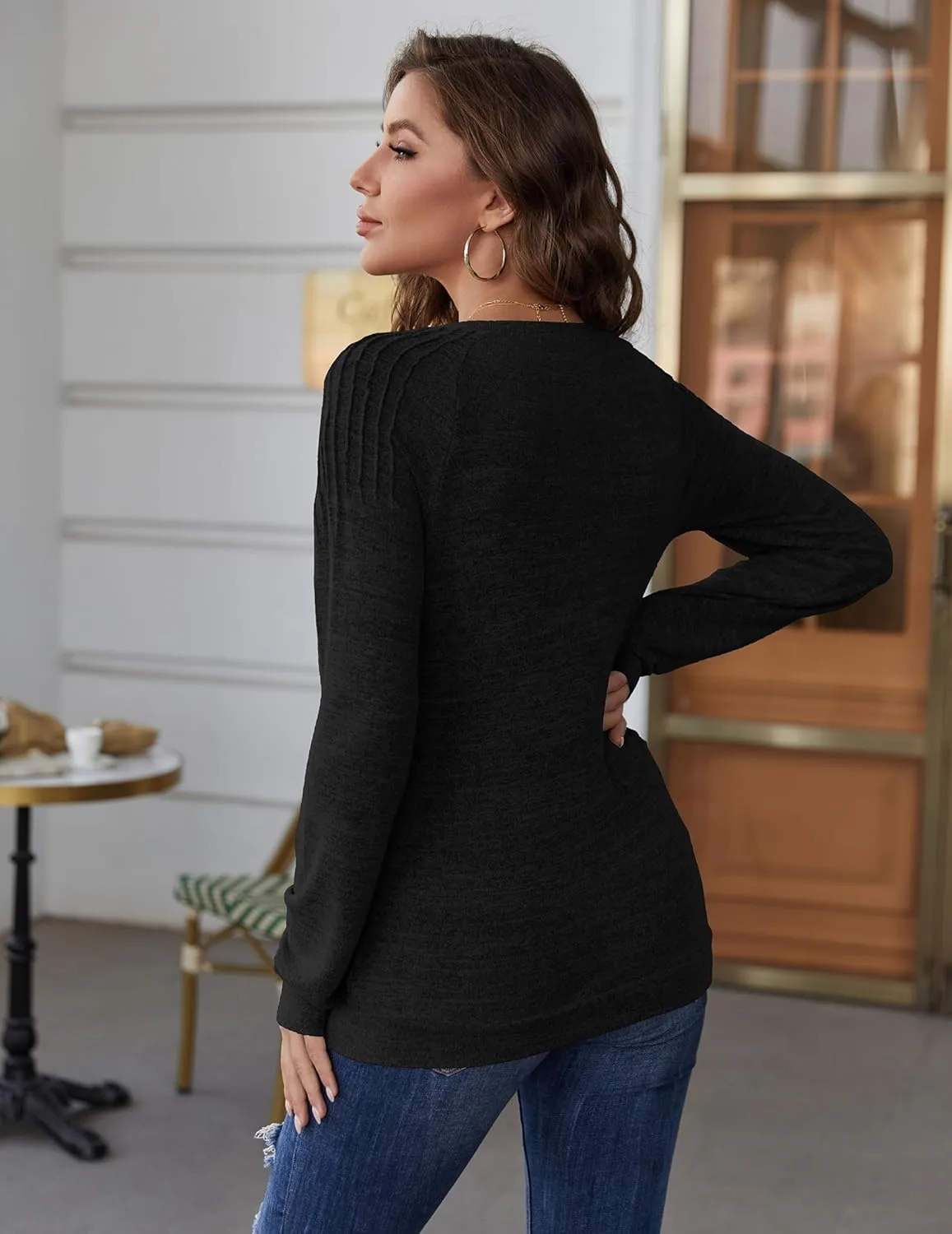 Sweatshirts for Women Trendy Crewneck Pleated Tunic Shirts Long Sleeve Fall Tops Fashion 2024
