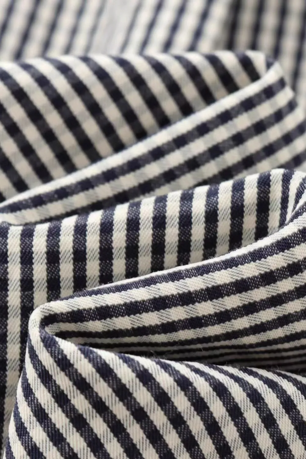 'Willow' Stylish Minimalist Plaid Long-Sleeve Shirt