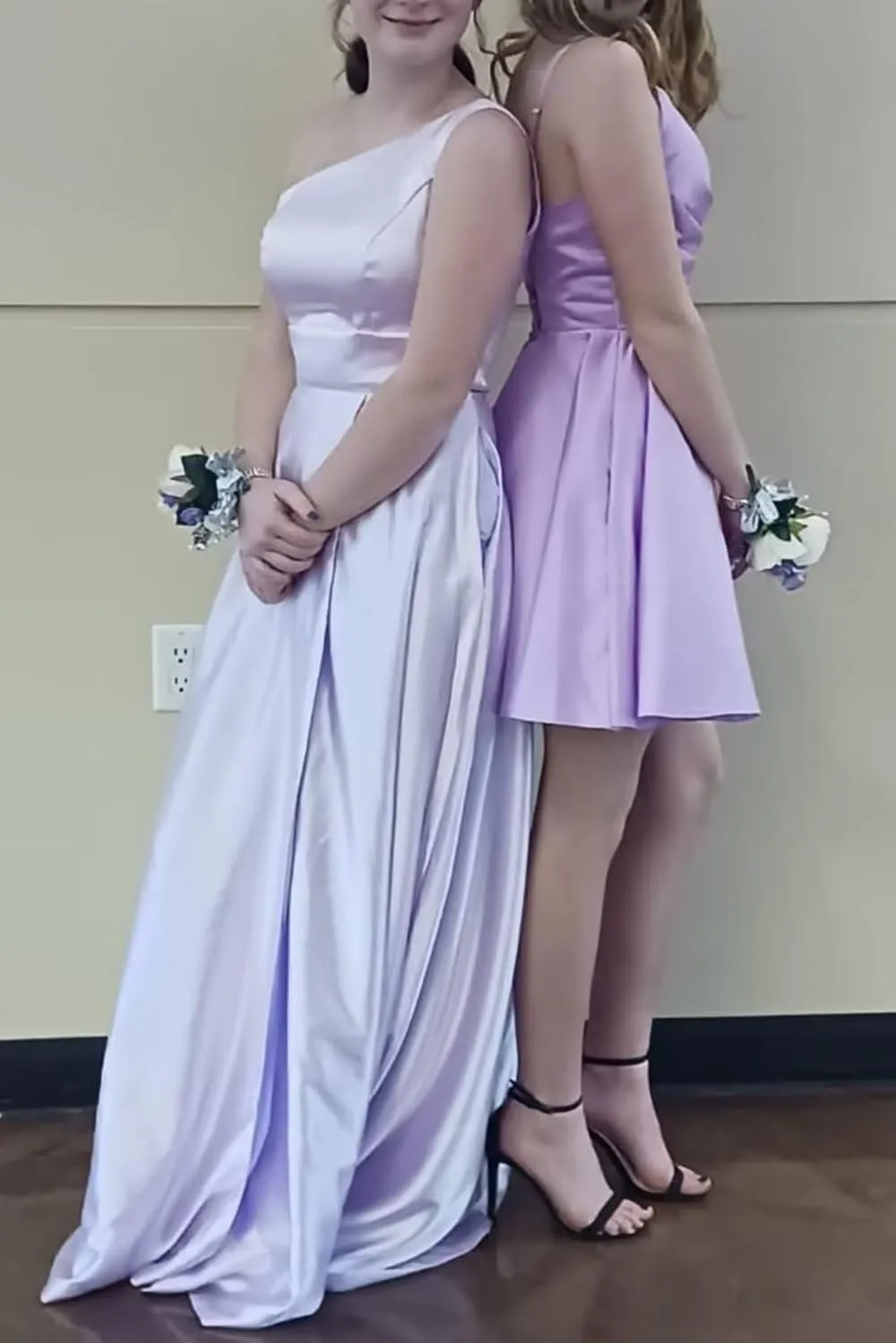 Womens A-line Ruched Satin Short Prom Dress, Spaghetti V Neck Formal Evening Gowns Wedding Bridesmaid Dress